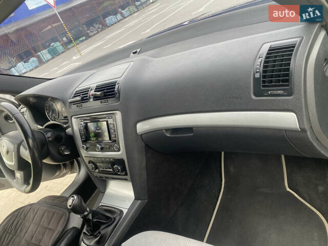 Чорний Шкода Октавія, об'ємом двигуна 1.97 л та пробігом 280 тис. км за 9500 $, фото 33 на Automoto.ua