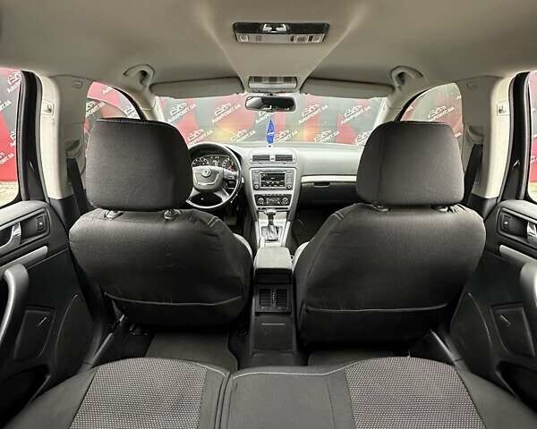 Чорний Шкода Октавія, об'ємом двигуна 1.8 л та пробігом 229 тис. км за 7800 $, фото 12 на Automoto.ua