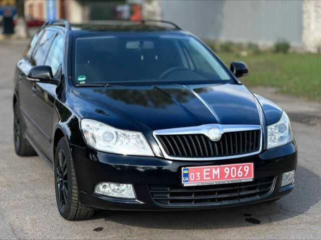 Черный Шкода Октавия, объемом двигателя 1.8 л и пробегом 197 тыс. км за 8100 $, фото 1 на Automoto.ua