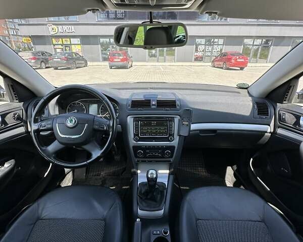 Чорний Шкода Октавія, об'ємом двигуна 1.8 л та пробігом 250 тис. км за 7800 $, фото 33 на Automoto.ua