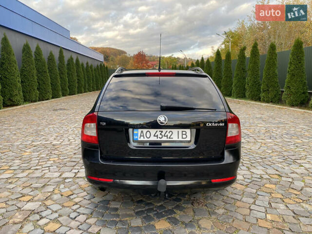 Шкода Октавия 2009 в Мукачеве на Automoto.ua Черный Шкода Октавия, объемом двигателя 1.6 л и пробегом 282 тыс. км за 7700 $, фото 6 на Automoto.ua