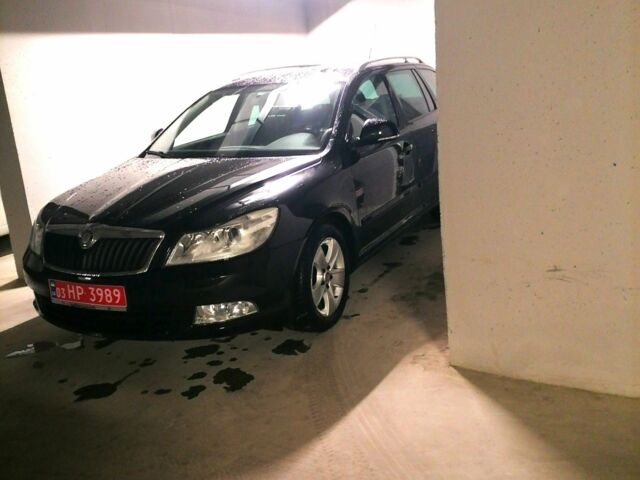 Черный Шкода Октавия, объемом двигателя 0 л и пробегом 221 тыс. км за 7200 $, фото 23 на Automoto.ua