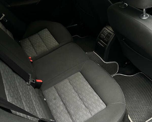 Чорний Шкода Октавія, об'ємом двигуна 1.6 л та пробігом 260 тис. км за 6450 $, фото 21 на Automoto.ua