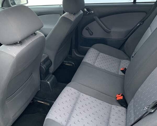 Черный Шкода Октавия, объемом двигателя 0 л и пробегом 181 тыс. км за 6500 $, фото 7 на Automoto.ua