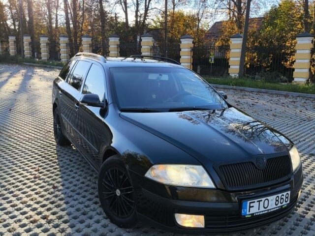 Чорний Шкода Октавія, об'ємом двигуна 2 л та пробігом 200 тис. км за 3400 $, фото 3 на Automoto.ua