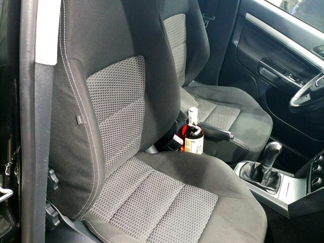 Черный Шкода Октавия, объемом двигателя 0 л и пробегом 221 тыс. км за 7200 $, фото 7 на Automoto.ua