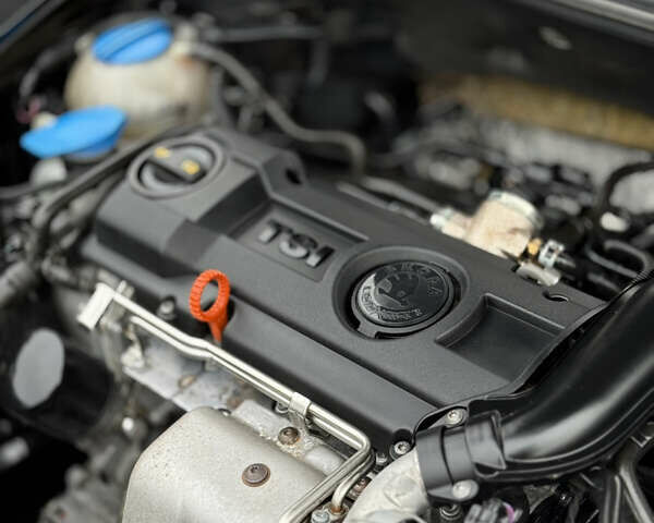 Черный Шкода Октавия, объемом двигателя 1.4 л и пробегом 237 тыс. км за 6700 $, фото 30 на Automoto.ua