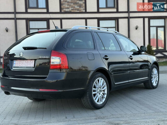 Черный Шкода Октавия, объемом двигателя 0 л и пробегом 215 тыс. км за 8800 $, фото 139 на Automoto.ua