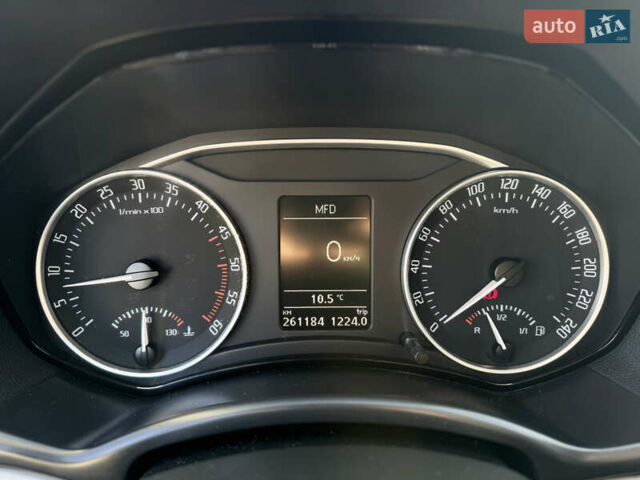 Черный Шкода Октавия, объемом двигателя 1.6 л и пробегом 261 тыс. км за 7400 $, фото 20 на Automoto.ua
