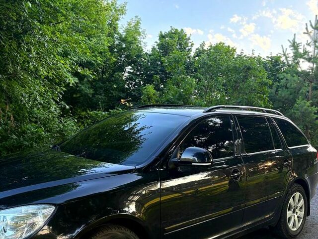 Черный Шкода Октавия, объемом двигателя 1.8 л и пробегом 230 тыс. км за 7999 $, фото 8 на Automoto.ua