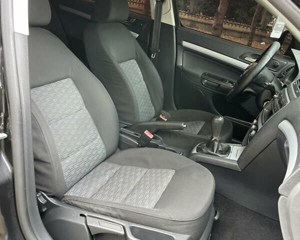 Черный Шкода Октавия, объемом двигателя 1.6 л и пробегом 230 тыс. км за 6800 $, фото 16 на Automoto.ua