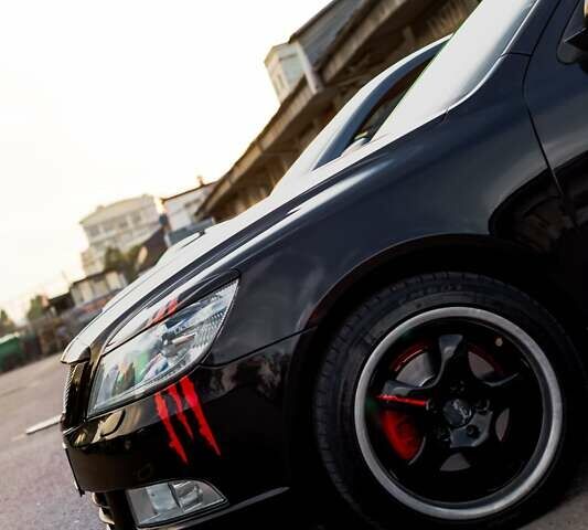 Черный Шкода Октавия, объемом двигателя 1.8 л и пробегом 234 тыс. км за 8000 $, фото 12 на Automoto.ua