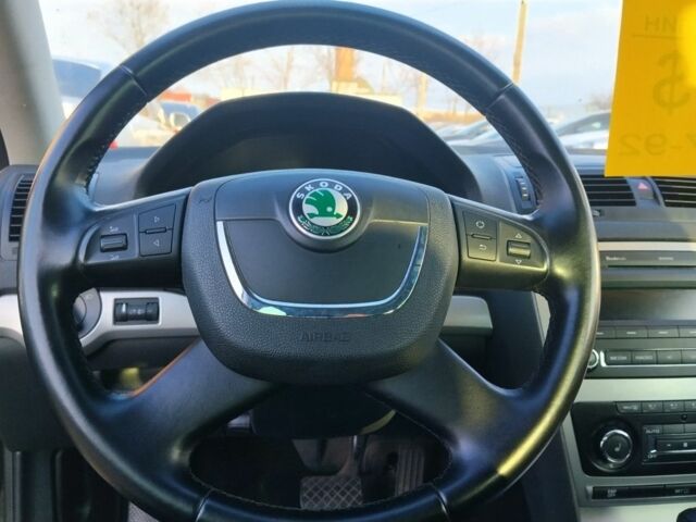 Черный Шкода Октавия, объемом двигателя 0 л и пробегом 200 тыс. км за 8700 $, фото 7 на Automoto.ua