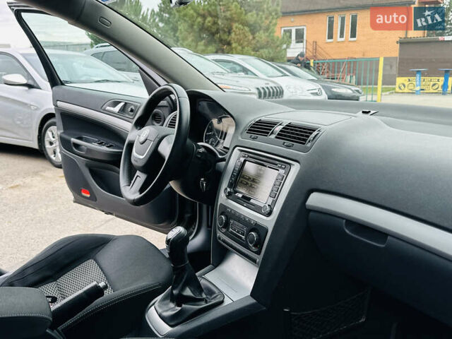 Черный Шкода Октавия, объемом двигателя 1.8 л и пробегом 223 тыс. км за 8999 $, фото 28 на Automoto.ua