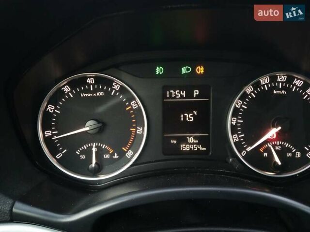 Черный Шкода Октавия, объемом двигателя 1.8 л и пробегом 195 тыс. км за 8950 $, фото 3 на Automoto.ua