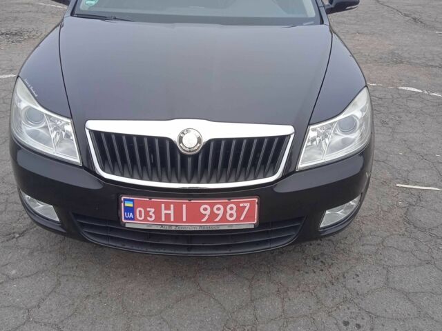 Черный Шкода Октавия, объемом двигателя 1.6 л и пробегом 193 тыс. км за 7400 $, фото 2 на Automoto.ua
