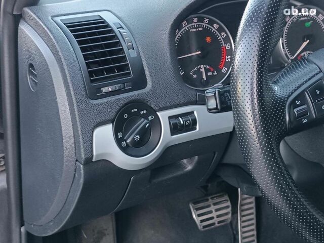 Черный Шкода Октавия, объемом двигателя 2 л и пробегом 252 тыс. км за 7990 $, фото 41 на Automoto.ua