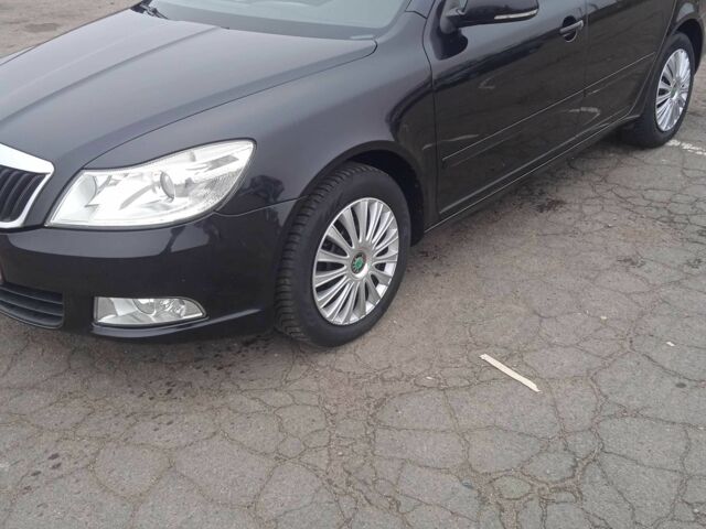 Черный Шкода Октавия, объемом двигателя 1.6 л и пробегом 193 тыс. км за 7400 $, фото 3 на Automoto.ua