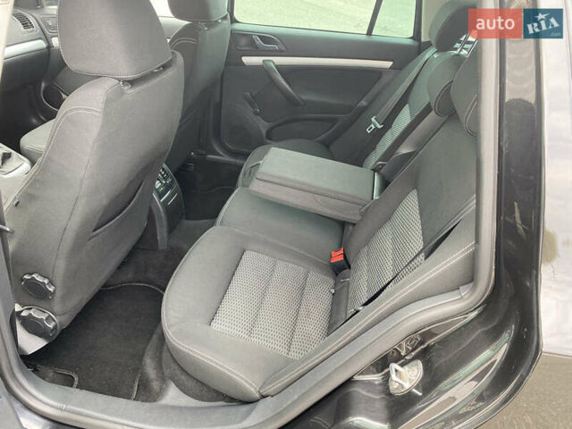 Черный Шкода Октавия, объемом двигателя 1.8 л и пробегом 207 тыс. км за 7300 $, фото 21 на Automoto.ua