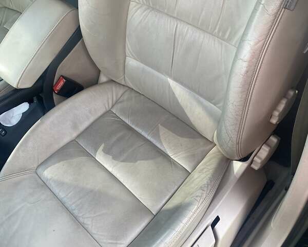 Чорний Шкода Октавія, об'ємом двигуна 1.97 л та пробігом 330 тис. км за 8000 $, фото 4 на Automoto.ua