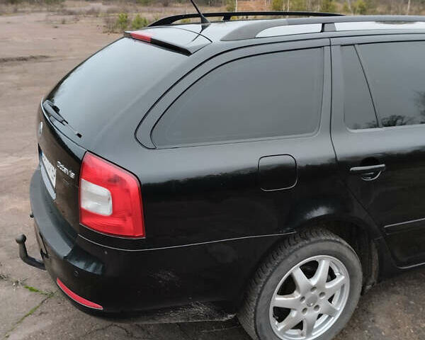 Черный Шкода Октавия, объемом двигателя 1.8 л и пробегом 212 тыс. км за 7700 $, фото 4 на Automoto.ua