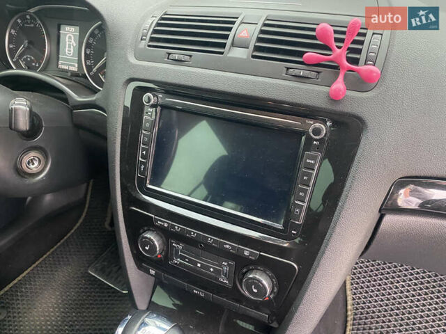 Чорний Шкода Октавія, об'ємом двигуна 1.8 л та пробігом 211 тис. км за 7500 $, фото 7 на Automoto.ua