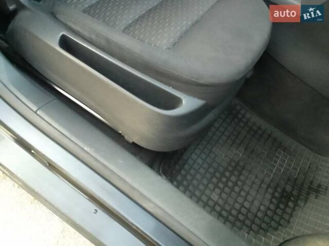 Черный Шкода Октавия, объемом двигателя 1.6 л и пробегом 283 тыс. км за 7750 $, фото 14 на Automoto.ua