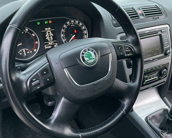 Шкода Октавія 2009 у Луцьку на Automoto.ua Чорний Шкода Октавія, об'ємом двигуна 1.8 л та пробігом 241 тис. км за 7900 $, фото 34 на Automoto.ua