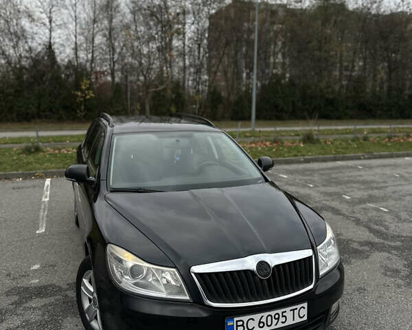 Чорний Шкода Октавія, об'ємом двигуна 1.8 л та пробігом 183 тис. км за 6200 $, фото 14 на Automoto.ua