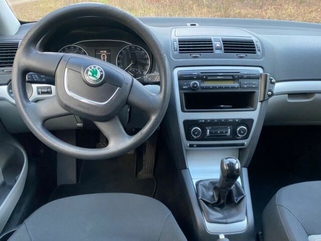 Чорний Шкода Октавія, об'ємом двигуна 1.9 л та пробігом 248 тис. км за 2650 $, фото 4 на Automoto.ua