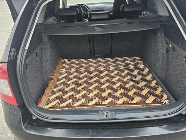 Шкода Октавія 2009 у Стрые на Automoto.ua Чорний Шкода Октавія, об'ємом двигуна 1.8 л та пробігом 271 тис. км за 7199 $, фото 6 на Automoto.ua