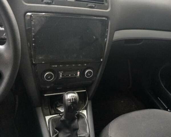 Чорний Шкода Октавія, об'ємом двигуна 1.6 л та пробігом 231 тис. км за 8500 $, фото 8 на Automoto.ua