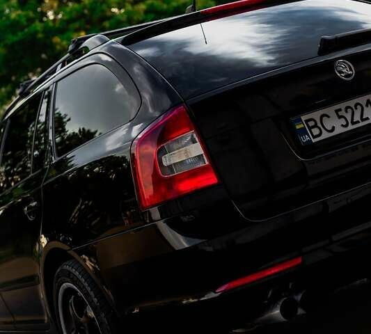 Черный Шкода Октавия, объемом двигателя 1.8 л и пробегом 234 тыс. км за 8000 $, фото 3 на Automoto.ua