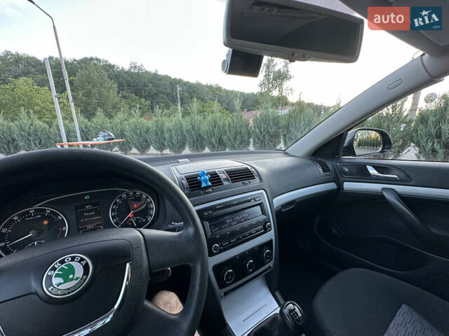 Шкода Октавия 2009 в Полтаве на Automoto.ua Черный Шкода Октавия, объемом двигателя 1.8 л и пробегом 195 тыс. км за 7799 $, фото 35 на Automoto.ua