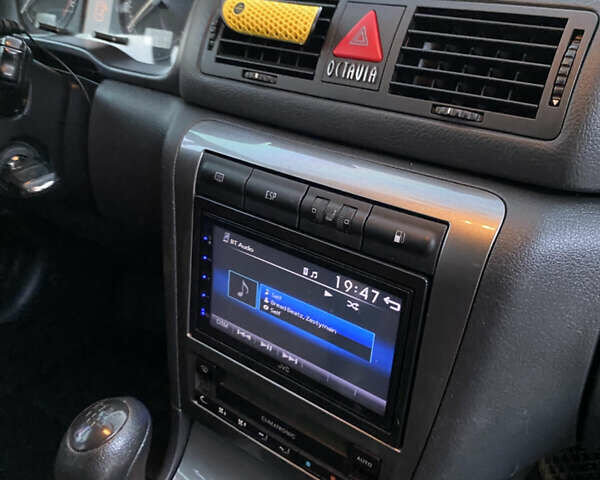 Чорний Шкода Октавія, об'ємом двигуна 1.6 л та пробігом 194 тис. км за 7400 $, фото 24 на Automoto.ua