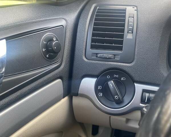 Чорний Шкода Октавія, об'ємом двигуна 1.97 л та пробігом 330 тис. км за 8000 $, фото 17 на Automoto.ua