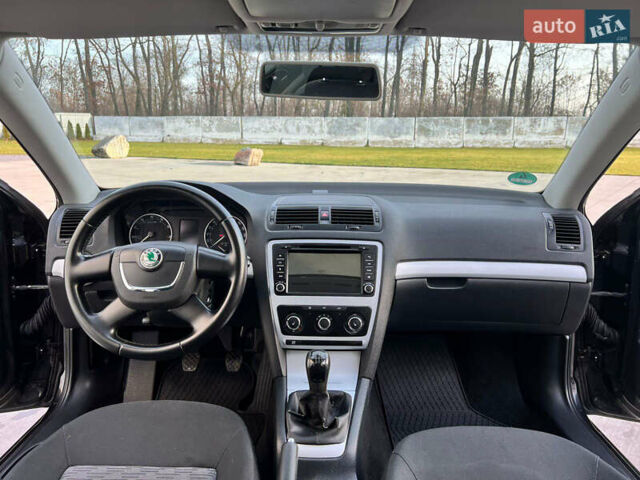 Черный Шкода Октавия, объемом двигателя 1.4 л и пробегом 148 тыс. км за 6400 $, фото 14 на Automoto.ua