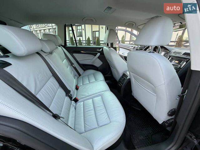 Черный Шкода Октавия, объемом двигателя 0 л и пробегом 215 тыс. км за 8800 $, фото 205 на Automoto.ua