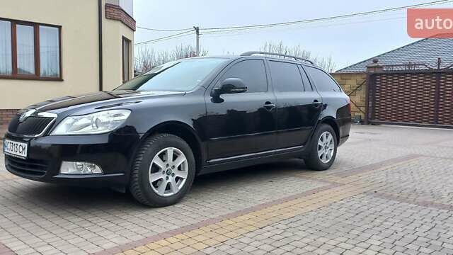 Чорний Шкода Октавія, об'ємом двигуна 1.6 л та пробігом 227 тис. км за 7499 $, фото 1 на Automoto.ua