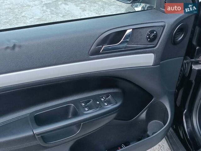 Чорний Шкода Октавія, об'ємом двигуна 2 л та пробігом 252 тис. км за 7990 $, фото 43 на Automoto.ua