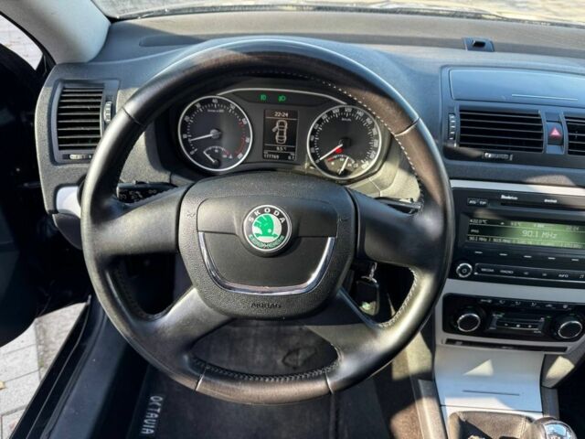 Чорний Шкода Октавія, об'ємом двигуна 1.4 л та пробігом 177 тис. км за 6900 $, фото 10 на Automoto.ua