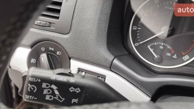 Чорний Шкода Октавія, об'ємом двигуна 1.6 л та пробігом 209 тис. км за 8299 $, фото 32 на Automoto.ua