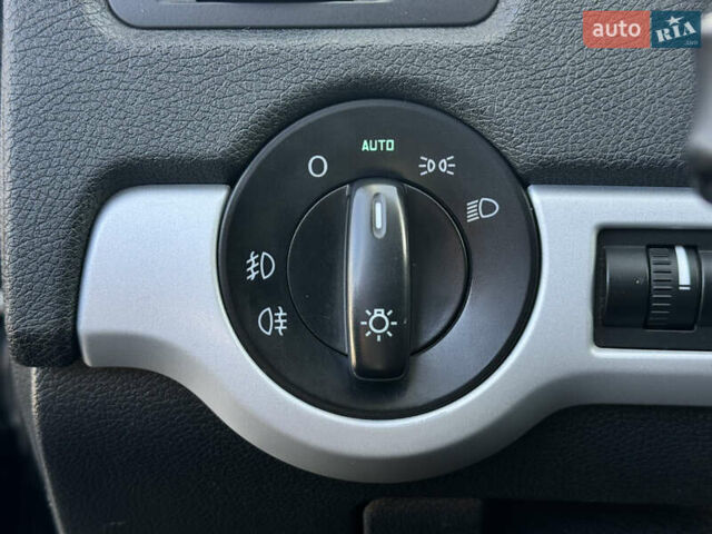 Черный Шкода Октавия, объемом двигателя 1.6 л и пробегом 261 тыс. км за 7400 $, фото 18 на Automoto.ua