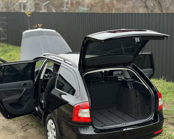 Черный Шкода Октавия, объемом двигателя 1.4 л и пробегом 237 тыс. км за 6700 $, фото 12 на Automoto.ua