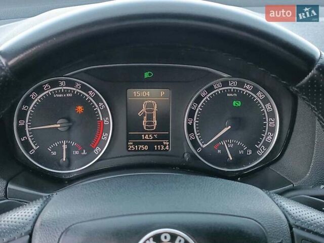 Чорний Шкода Октавія, об'ємом двигуна 2 л та пробігом 252 тис. км за 7990 $, фото 39 на Automoto.ua