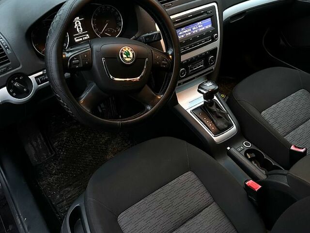 Черный Шкода Октавия, объемом двигателя 1.4 л и пробегом 169 тыс. км за 7500 $, фото 11 на Automoto.ua