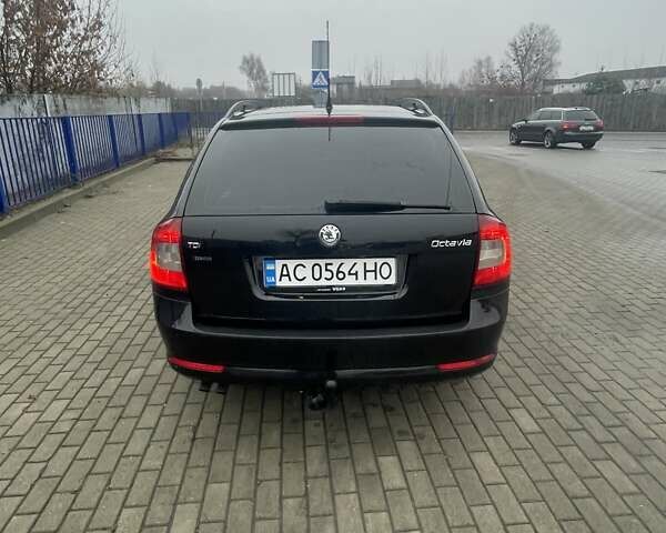 Черный Шкода Октавия, объемом двигателя 1.9 л и пробегом 293 тыс. км за 7200 $, фото 4 на Automoto.ua