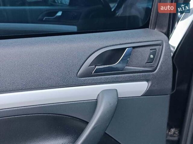 Чорний Шкода Октавія, об'ємом двигуна 2 л та пробігом 252 тис. км за 7990 $, фото 32 на Automoto.ua