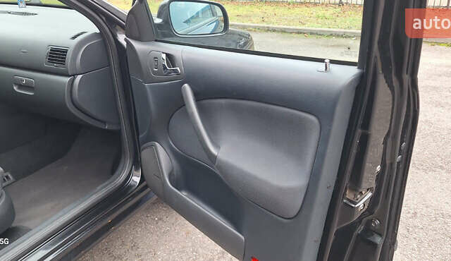 Чорний Шкода Октавія, об'ємом двигуна 1.6 л та пробігом 199 тис. км за 6600 $, фото 19 на Automoto.ua