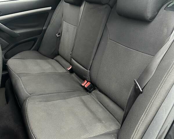 Чорний Шкода Октавія, об'ємом двигуна 1.8 л та пробігом 229 тис. км за 7800 $, фото 14 на Automoto.ua